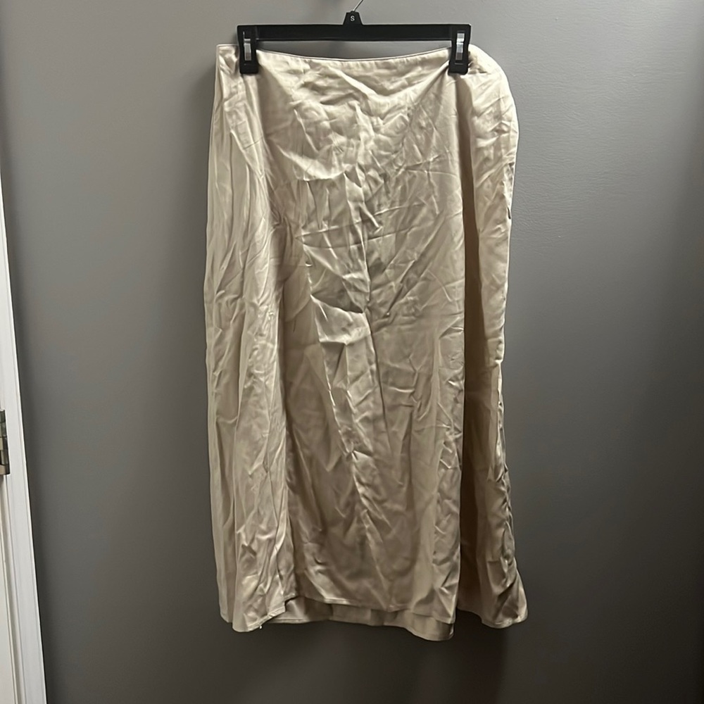 Midi-length skirt